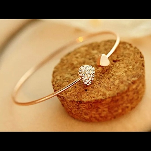 Gold Double heart crystal open bangle - Picture 3 of 4